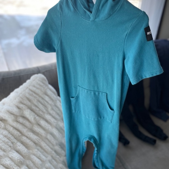 ROWE Apparel - Picture 2 of 2